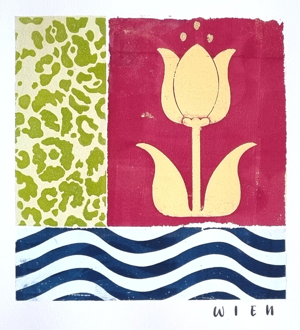 Das Bild ist in 3 Teile aufgeteilt. Der erste steht für Schönbrunn und ist ein grünes Leopardenmuster auf gelbgrünem Grund. Nebenan ist eine gelbe Tulpe mit einem magentafarbenen Hintergrund und Verzierungen aus Goldfolie. Das erinnert an die Tulpenpracht in den Blumengärten Hirschstetten. Darunter sind stilisierte Wellen in blau, welche die Donau darstellen.